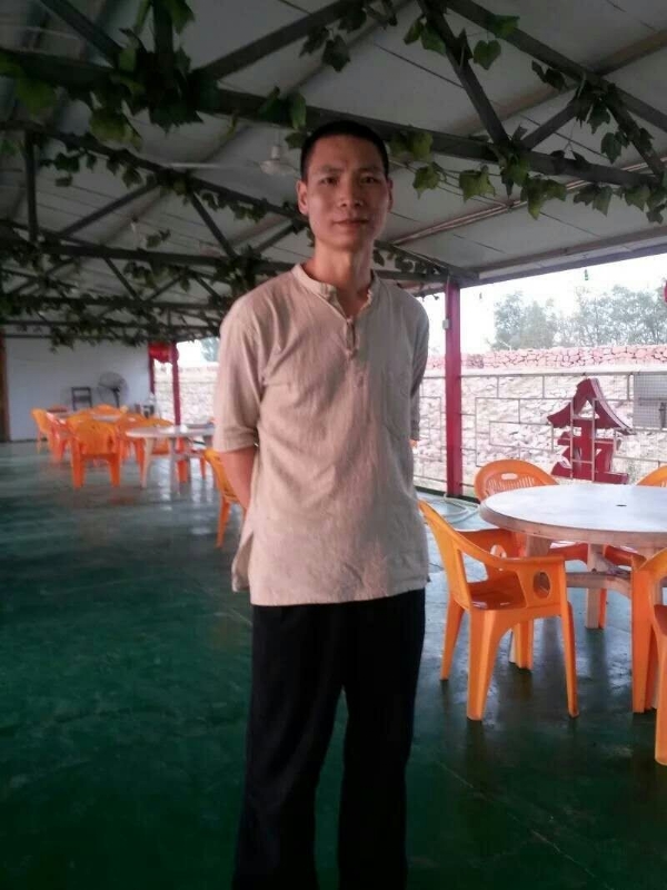 周哥的第三张照片--安化交友中心